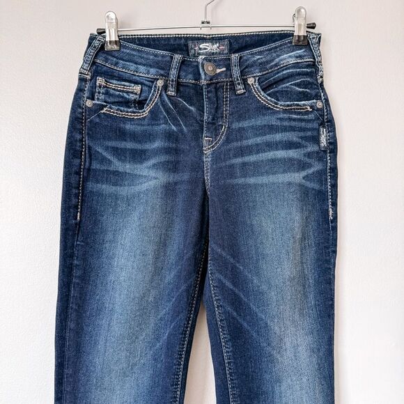 Silver Medium Wash Avery Straight Jeans Size 26 - Picture 6 of 8